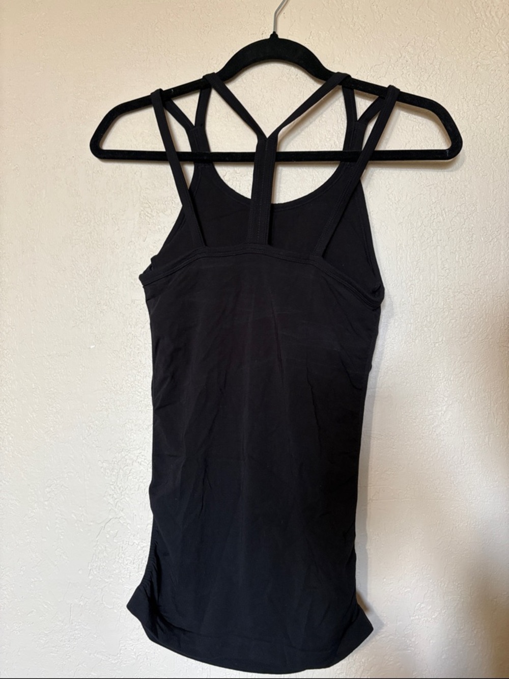 Fabletics workout top - Picture 3 of 4
